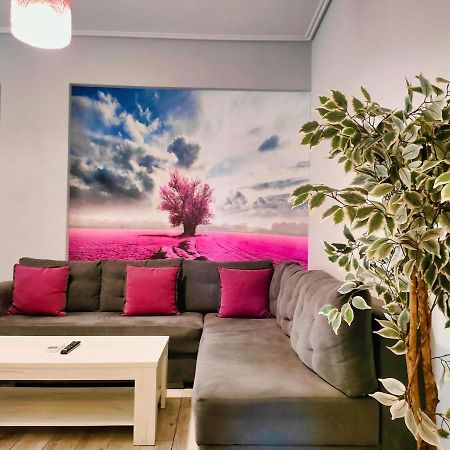 Luxury Lila House Under The Rocks Apartment Kalambaka Exterior foto