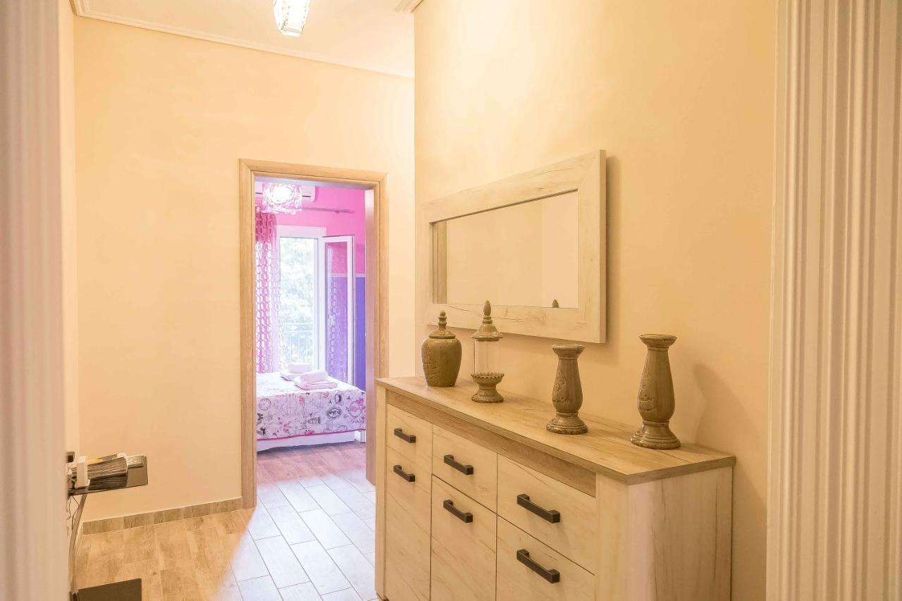 Luxury Lila House Under The Rocks Apartment Kalambaka Exterior foto