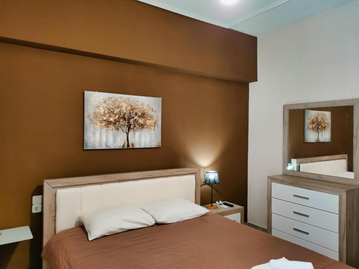 Luxury Lila House Under The Rocks Apartment Kalambaka Exterior foto