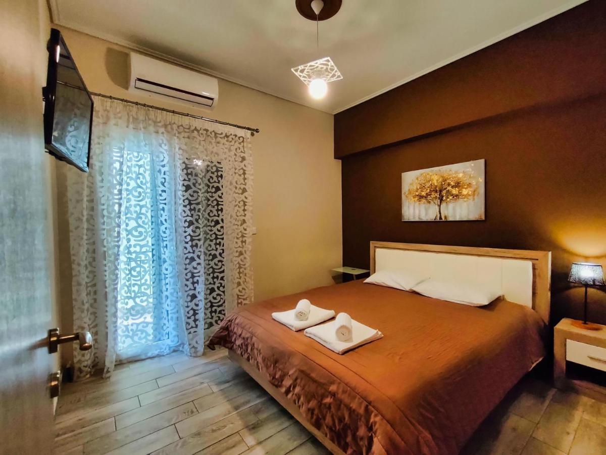 Luxury Lila House Under The Rocks Apartment Kalambaka Exterior foto